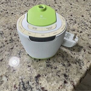 My baby sound machine and projector GUC plug in